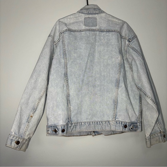 Vintage Levi’s Light stone wash Blue Denim Jacket XL - Picture 5 of 5